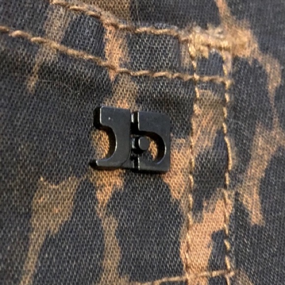 Joe’s Jeans Leopard Print Pants - Picture 6 of 12